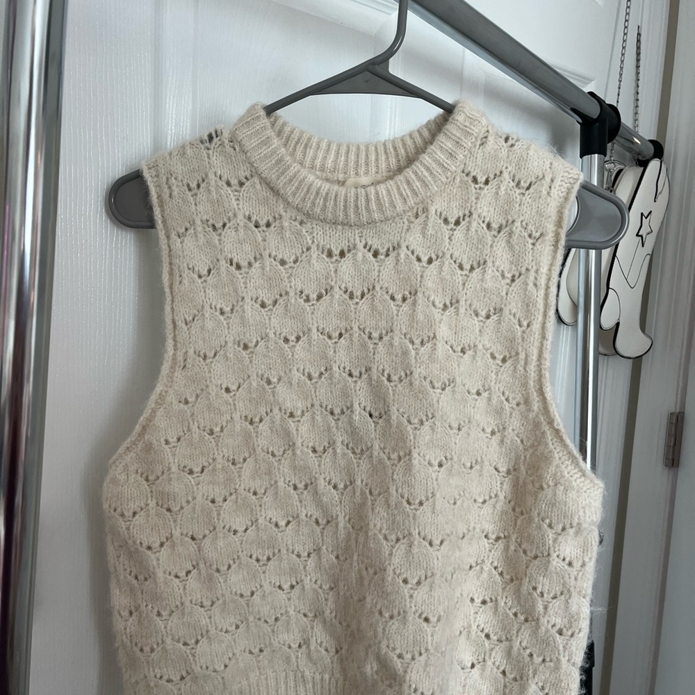 Cream Knit Sleeveless Sweater